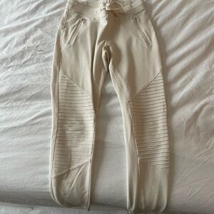 Alo Cream Jogger Pants